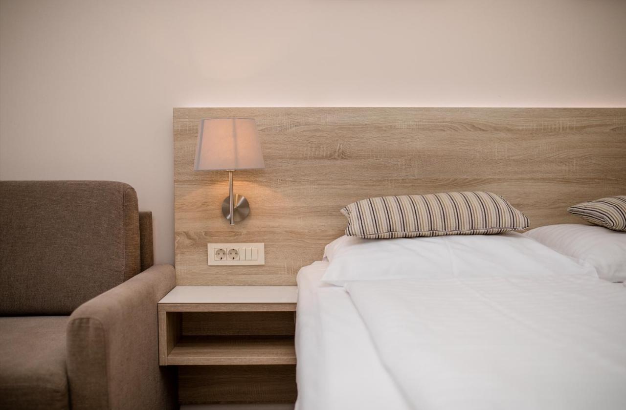 B&B Vila Sabbia โลปาร์ ภายนอก รูปภาพ