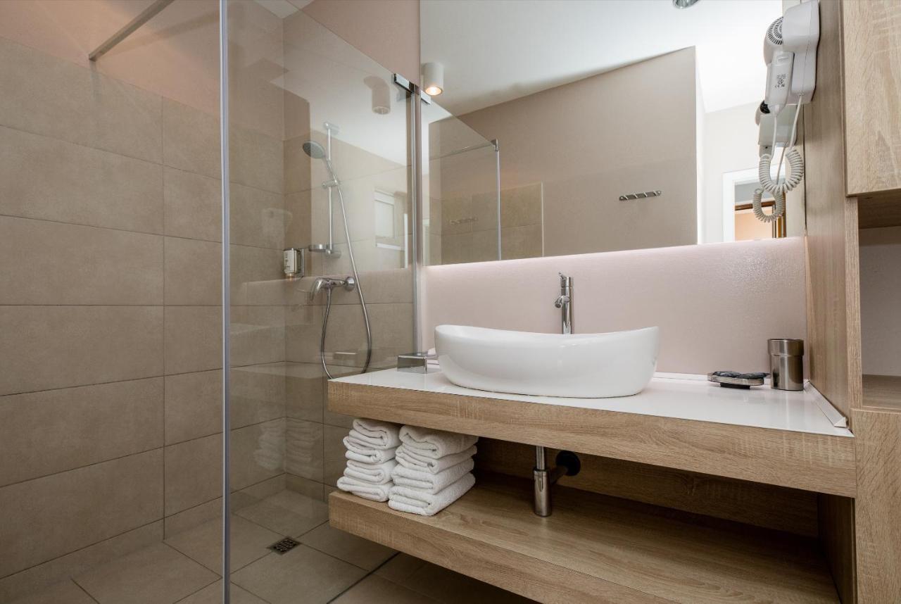 B&B Vila Sabbia โลปาร์ ภายนอก รูปภาพ