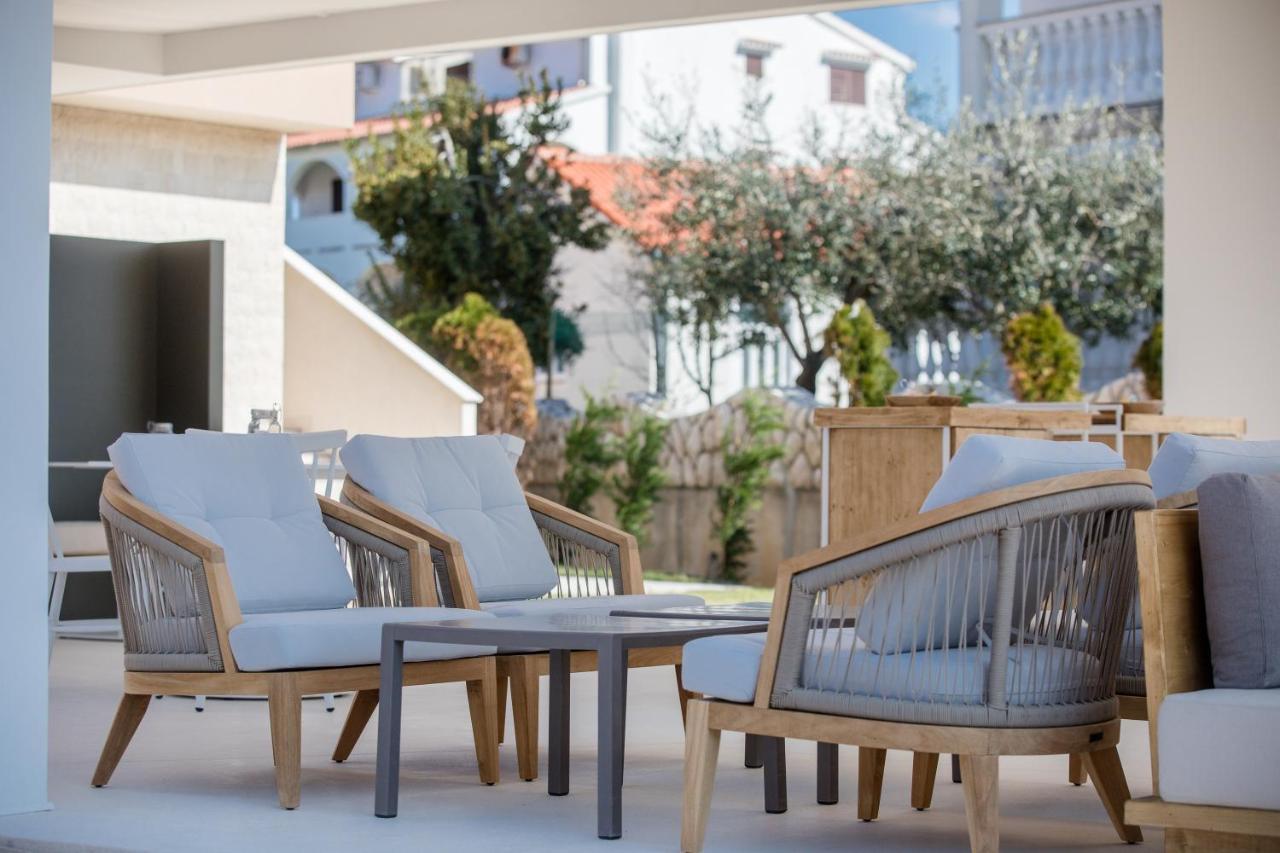 B&B Vila Sabbia โลปาร์ ภายนอก รูปภาพ